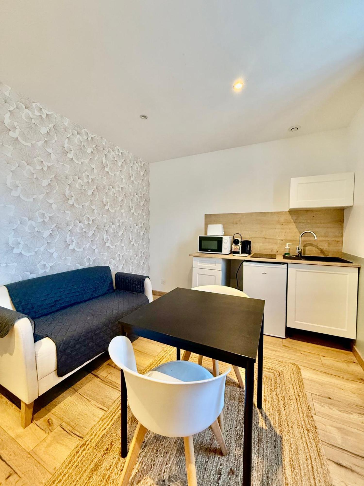 Limoges Sud-Lescinqsuites-L'Eden - Dabnb Exterior foto